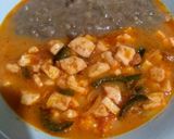Foto del paso 4 de la receta: Chile poblano con queso y chorizo en salsa 🧀🌶️🍅