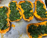 Foto del paso 2 de la receta: 552. Calabaza rellena de espinacas con queso de cabra (principal verdura)