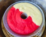 Foto langkah ke 4 dari resep Bolu Merah Putih.