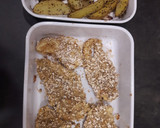 Foto del paso 4 de la receta: Pollo con crujiente de avena y patatas gajo especiadas al horno