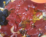 A picture of step 3 of Spagetti with cabbage sauce.