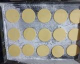 Foto del paso 5 de la receta: Alfajores De Maicena Y Harina Leudante