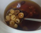 Hình bước làm 4 của món Nhãn Nhục Táo Đỏ Trà (nước mát)/ Longan Cha 龙眼茶