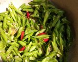 Foto langkah ke 7 dari resep Tumis buncis udang tempe.
