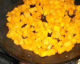 Foto del paso 3 de la receta: Tortilla de calabaza rellena de Mozzarella