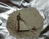 A picture of step 2 of Fried Feta with Honey.