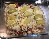Une image de l'étape 9 de Filets de lieu noir gratinés aux tomates noires, oignon doux et citron vert.