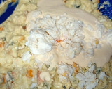 Foto del paso 8 de la receta: Ensaladilla de buey de mar y cangrejo real