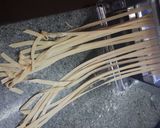 Foto del paso 6 de la receta: Fideos rojos y al huevo
