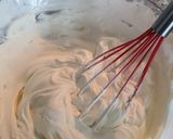 Foto langkah ke 1 dari resep Simple 3 Step No-Bake Oreo Mille Crepe - AAP Recipe.