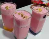 रूह अफजा लस्सी (rooh afza lassi reicpe in Hindi) रेसिपी चरण 3 फोटो