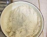 Foto del paso 1 de la receta: Tortilla de yuca rallada