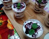 A picture of step 4 of Blueberry Dessert#foodphotographychallenge.