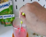 Foto langkah ke 3 dari resep Matcha Velvet Iced Latte.