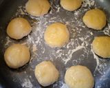 A picture of step 2 of Doughnut.