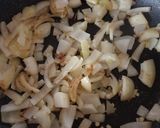 Une image de l'étape 2 de Pâte au blé complet courgette bacon lait de coco.