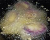 Foto langkah ke 3 dari resep Ubi ungu goreng.