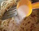 A picture of step 3 of Potato spaghetti.