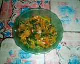 Foto langkah ke 3 dari resep Tumis pepaya muda campur sawi hijau.