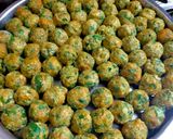 A picture of step 1 of Methi Muthiya.