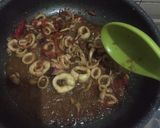 Foto langkah ke 3 dari resep Cumi saos pedas manis.