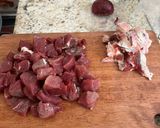 A picture of step 1 of Beef stroganoff.