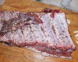 Fokhagymás bőrös malacsült recept fázis 2 fotója