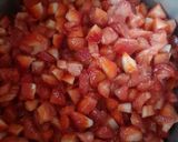 صورة لخطوة 2 من وصفة معجون الفراولة 🍓