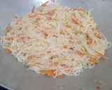 Foto langkah ke 5 dari resep Martabak Bihun Telur Surabaya.