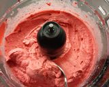 Une image de l'étape 2 de Crème glacée express aux framboises.