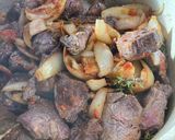 A picture of step 5 of Steak and kidney pie.