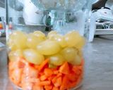 A picture of step 3 of Juice fruit and vegetable jar.