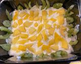 A picture of step 5 of Fresh Cream Fruit Cake.