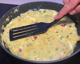 Foto del paso 7 de la receta: Tortilla de verduras y anchoas