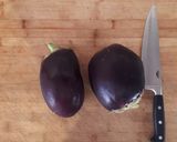 Foto del passaggio 6 della ricetta Polpette di melanzane, feta e menta su crema di ceci alle noci