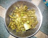 A picture of step 6 of Ubadiyu /Matla undhiyu.