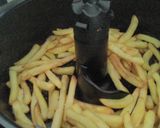Une image de l'étape 1 de Frites/ œufs maison.