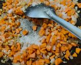 A picture of step 3 of Macaroni.