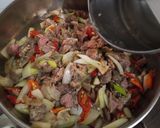 Foto langkah ke 5 dari resep Tumis Daging Sapi Kecap + Saus Tiram.