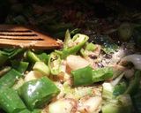 Foto langkah ke 7 dari resep Tumis bihun jamur kuping.