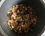 A picture of step 4 of Dried Shrimp & Dried Mushroom Takikomigohan.