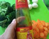 Foto langkah ke 1 dari resep Tumis brokoli wortel telur puyuh simple.