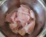 A picture of step 1 of Creamy and Spicy Chicken and Chorizo Pasta.