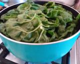 Foto del paso 1 de la receta: Fetuccine integral de acelga
