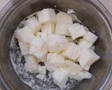 Foto langkah ke 5 dari resep Sajian Lebaran (Sayur labu siam,sambel goreng,roti pisang).