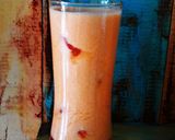 A picture of step 3 of Muskmelon shake.