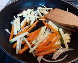 Foto del paso 6 de la receta: Rollitos de carne con verduras acompañado de un puré de elote