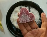 A picture of step 7 of Anaardana jelly heart.