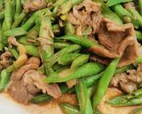 รูปขั้นตอนการทำที่ 4 ของ ผัดถั่วฝักยาวกับหมู