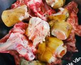 Hình bước làm 1 của món Cháo xương bò,chân bò đậu xanh và hạt sen